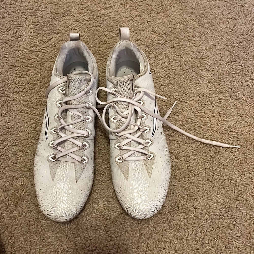 Mens nike football cleats